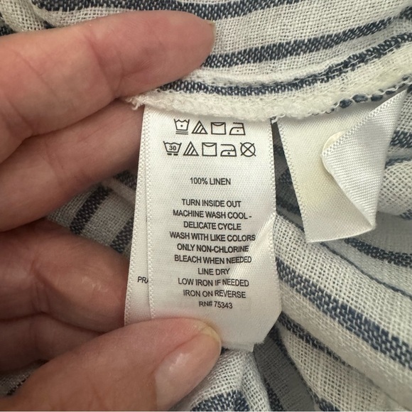 Tahari 100% Linen Striped V Neck Button-Up Tunic Top - Picture 6 of 7